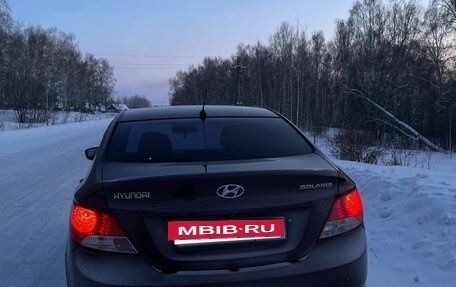 Hyundai Solaris II рестайлинг, 2011 год, 850 000 рублей, 4 фотография