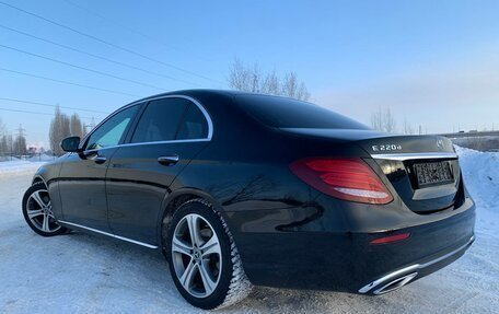 Mercedes-Benz E-Класс, 2017 год, 2 650 000 рублей, 3 фотография