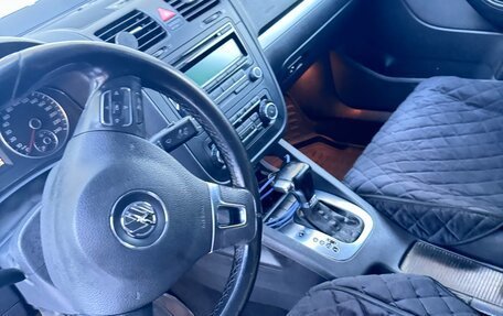 Volkswagen Jetta VI, 2010 год, 680 000 рублей, 11 фотография