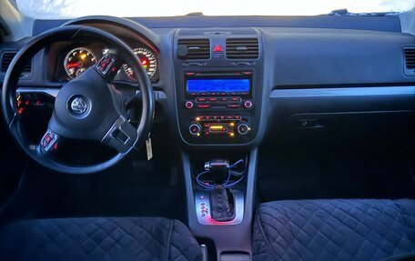 Volkswagen Jetta VI, 2010 год, 680 000 рублей, 7 фотография