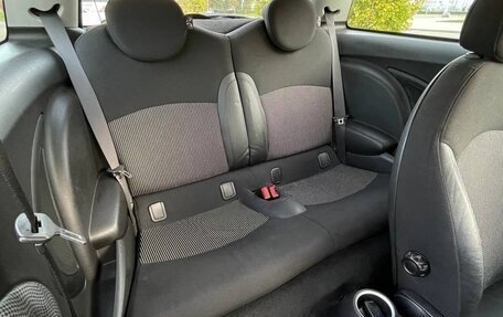 MINI Hatch, 2009 год, 1 180 000 рублей, 20 фотография