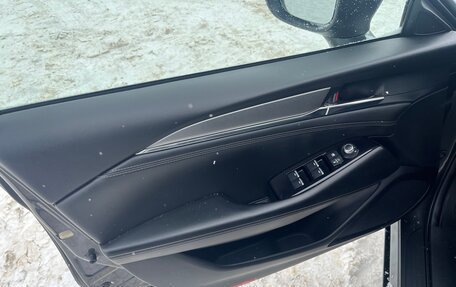 Mazda 6, 2019 год, 2 700 000 рублей, 23 фотография