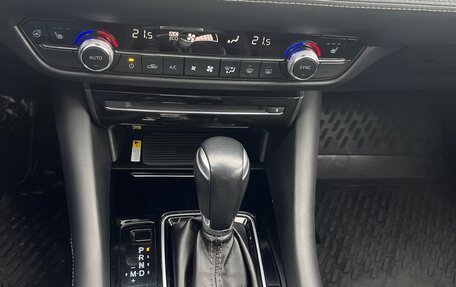 Mazda 6, 2019 год, 2 700 000 рублей, 29 фотография