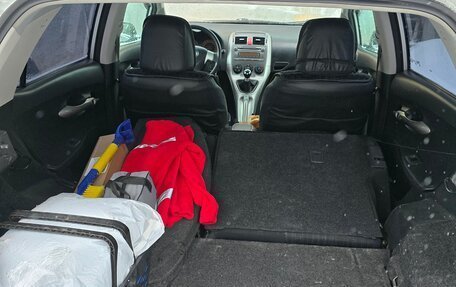 Toyota Auris II, 2009 год, 550 000 рублей, 24 фотография