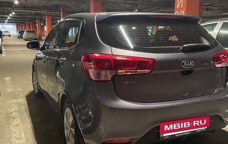 KIA Rio III рестайлинг, 2015 год, 950 000 рублей, 2 фотография