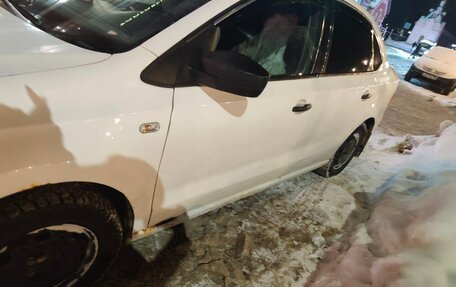 Volkswagen Polo VI (EU Market), 2015 год, 380 000 рублей, 4 фотография