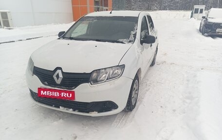 Renault Logan II, 2017 год, 415 000 рублей, 4 фотография