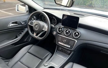 Mercedes-Benz GLA, 2019 год, 1 543 000 рублей, 11 фотография