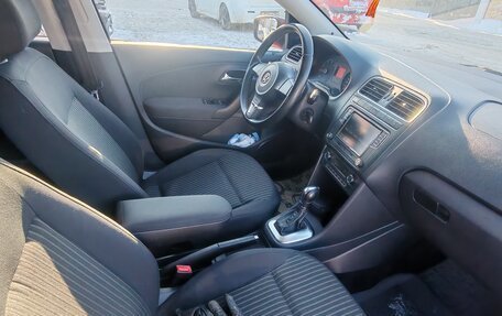 Volkswagen Polo VI (EU Market), 2012 год, 800 000 рублей, 8 фотография