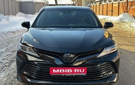 Toyota Camry, 2020 год, 2 800 000 рублей, 2 фотография