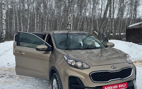 KIA Sportage IV рестайлинг, 2019 год, 2 290 000 рублей, 5 фотография