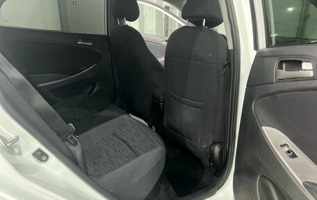 Hyundai Solaris II рестайлинг, 2014 год, 800 000 рублей, 8 фотография