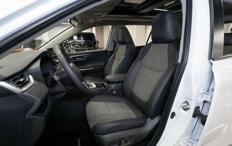 Toyota RAV4, 2025 год, 4 100 000 рублей, 9 фотография