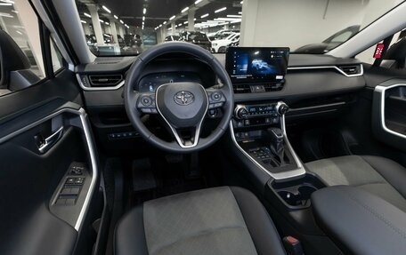 Toyota RAV4, 2025 год, 4 100 000 рублей, 7 фотография