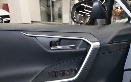 Toyota RAV4, 2025 год, 4 100 000 рублей, 22 фотография