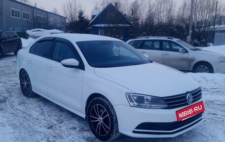 Volkswagen Jetta VI, 2015 год, 700 000 рублей, 2 фотография