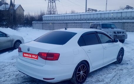 Volkswagen Jetta VI, 2015 год, 700 000 рублей, 4 фотография