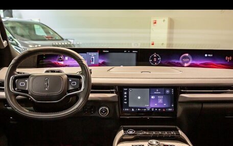 Lincoln Navigator, 2025 год, 17 600 000 рублей, 2 фотография