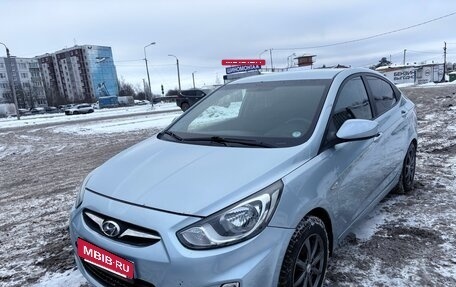 Hyundai Solaris II рестайлинг, 2011 год, 690 000 рублей, 4 фотография