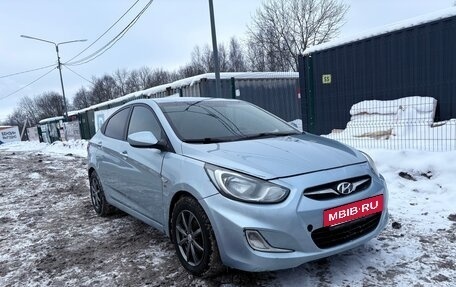 Hyundai Solaris II рестайлинг, 2011 год, 690 000 рублей, 3 фотография