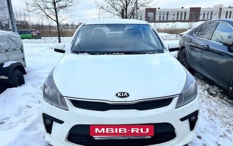 KIA Rio IV, 2018 год, 1 050 000 рублей, 5 фотография