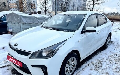 KIA Rio IV, 2018 год, 1 050 000 рублей, 6 фотография