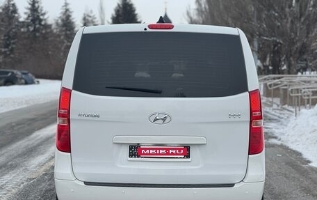 Hyundai H-1 II рестайлинг, 2018 год, 3 050 000 рублей, 9 фотография