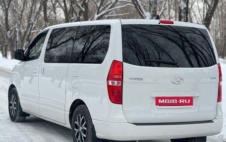 Hyundai H-1 II рестайлинг, 2018 год, 3 050 000 рублей, 17 фотография