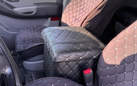 Hyundai H-1 II рестайлинг, 2018 год, 3 050 000 рублей, 29 фотография