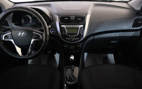 Hyundai Solaris II рестайлинг, 2013 год, 799 000 рублей, 15 фотография