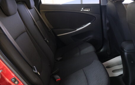 Hyundai Solaris II рестайлинг, 2013 год, 799 000 рублей, 24 фотография