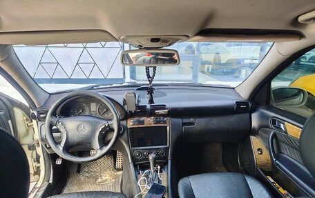 Mercedes-Benz C-Класс, 2006 год, 600 000 рублей, 13 фотография