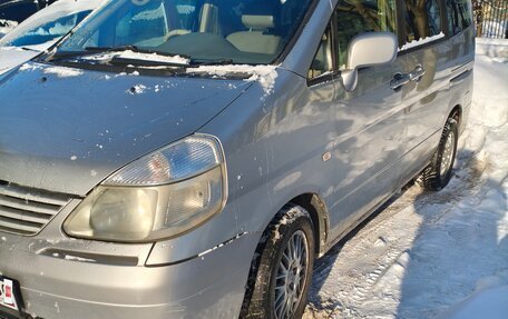 Nissan Serena II, 2004 год, 550 000 рублей, 1 фотография