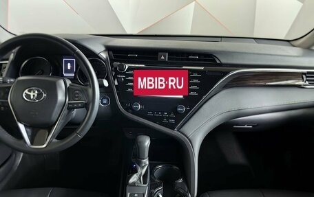 Toyota Camry, 2020 год, 3 200 000 рублей, 15 фотография