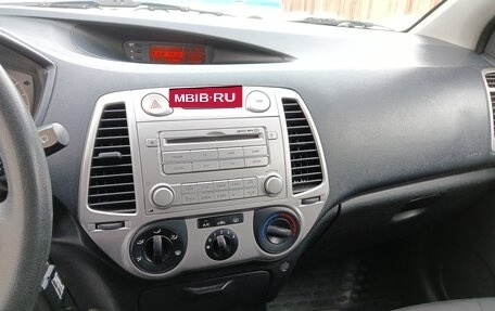 Hyundai i20 IB рестайлинг, 2010 год, 750 000 рублей, 8 фотография