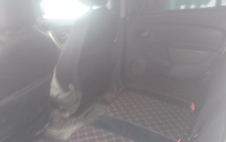 Renault Logan II, 2016 год, 500 000 рублей, 7 фотография