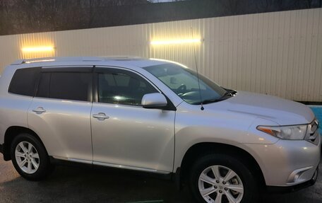 Toyota Highlander III, 2011 год, 2 300 000 рублей, 3 фотография