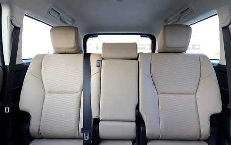 Toyota Land Cruiser Prado, 2025 год, 8 790 000 рублей, 8 фотография