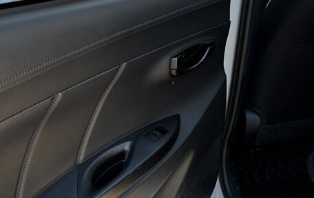 Toyota Yaris, 2021 год, 1 450 000 рублей, 20 фотография