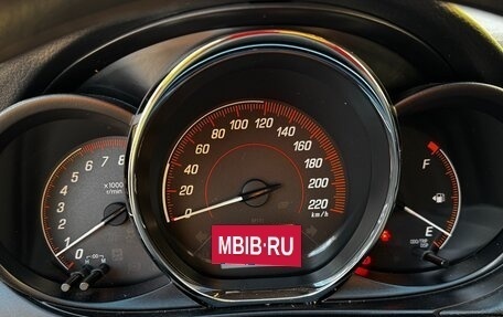 Toyota Yaris, 2021 год, 1 450 000 рублей, 16 фотография