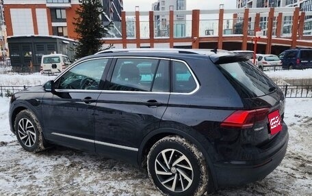 Volkswagen Tiguan II, 2018 год, 3 099 000 рублей, 7 фотография