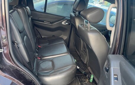 Nissan Pathfinder, 2011 год, 1 050 000 рублей, 7 фотография