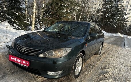 Toyota Camry V40, 2005 год, 765 000 рублей, 3 фотография
