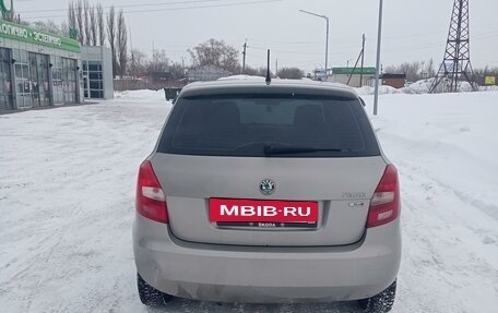 Skoda Fabia II, 2011 год, 420 000 рублей, 3 фотография