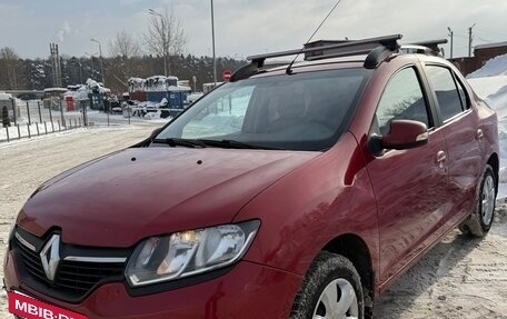 Renault Logan II, 2015 год, 745 000 рублей, 2 фотография