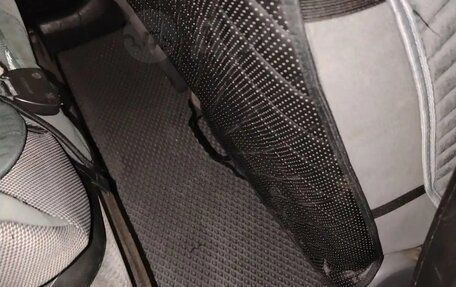 Honda Stream I рестайлинг, 2005 год, 600 000 рублей, 11 фотография