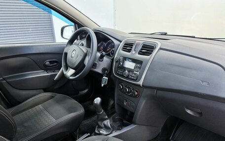 Renault Logan II, 2017 год, 710 000 рублей, 13 фотография