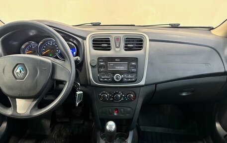 Renault Logan II, 2017 год, 710 000 рублей, 17 фотография