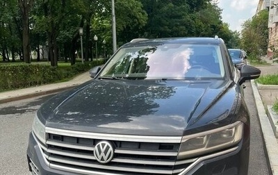 Volkswagen Touareg III, 2019 год, 4 500 000 рублей, 1 фотография