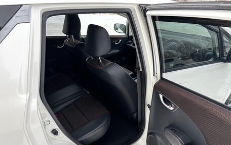 Honda Fit Shuttle I рестайлинг, 2011 год, 1 050 000 рублей, 19 фотография